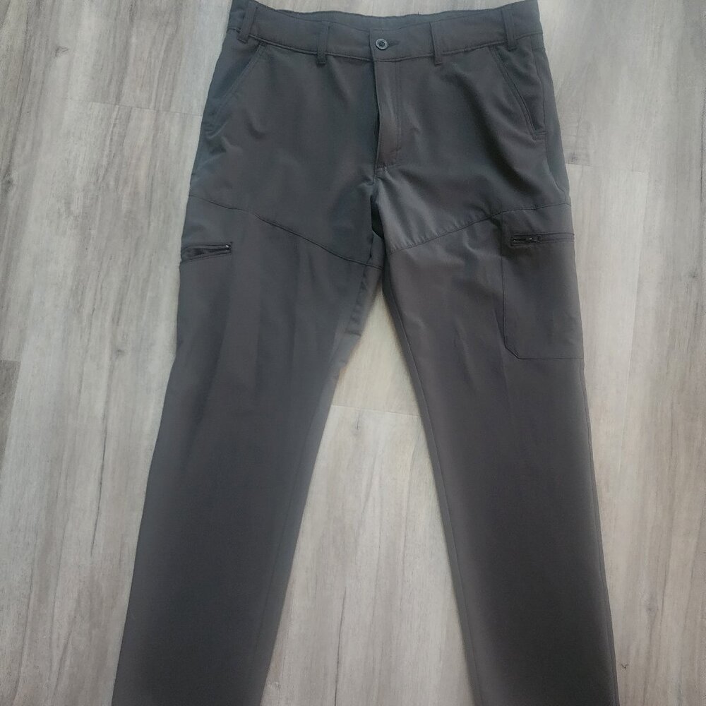 MAGELLAN Outdoor Hickory Canyon Pants Gray Men Size 35 Cargo Pants